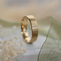 Contemporary 6mm Wedding Ring in 18ct Yellow Gold by Sheila Fleet Jewellery