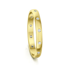 Traditional 12-diamond 3mm Wedding Ring in 18ct Yellow Gold by Sheila Fleet Jewellery