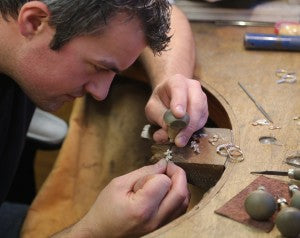 Making the Diamond Daisies!