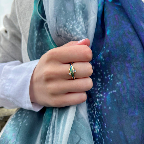 River Ripples 18ct Yellow Gold 3mm & 2mm Diamond Ring in Ocean Enamel