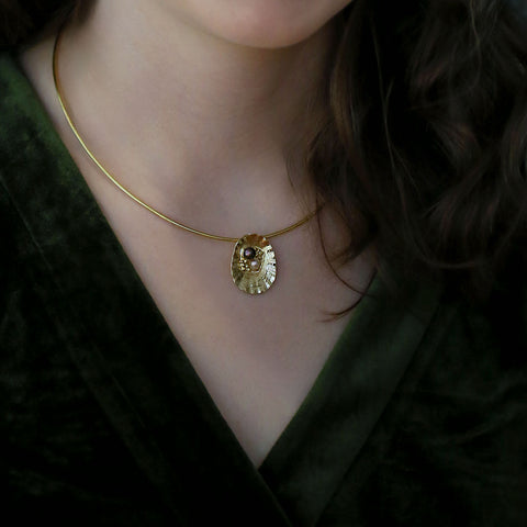 Limpet Necklace with Black & Peach Pearls in 9ct Yellow Gold by Sheila Fleet Jewellery