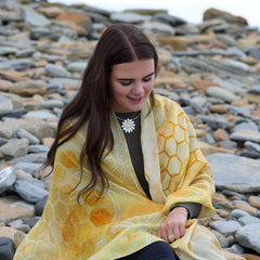 Daisies & Honeybee Scarf by Sheila Fleet & Kirsteen Stewart