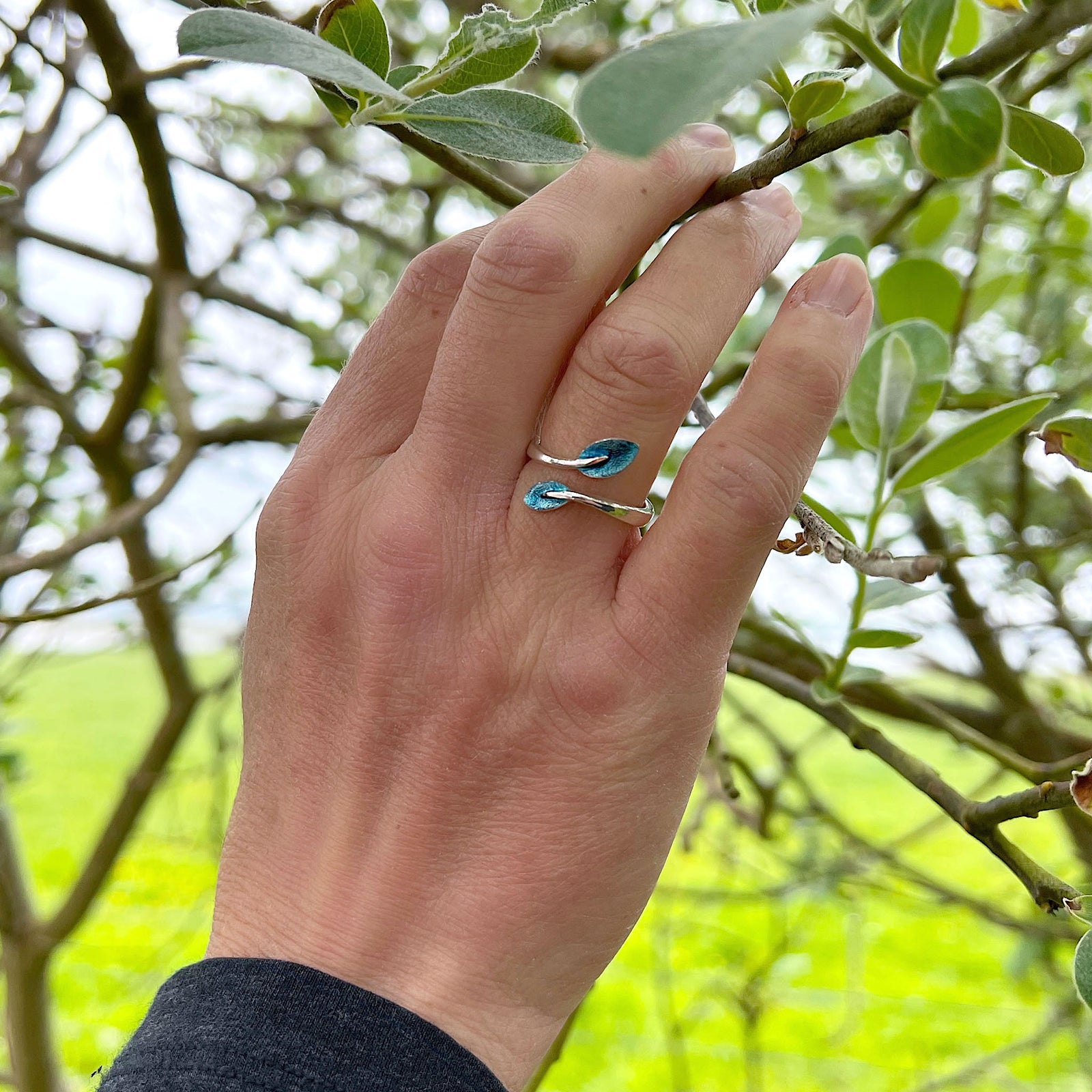 Rowan Leaves Ring in Sage Enamel – Sheila Fleet Jewellery