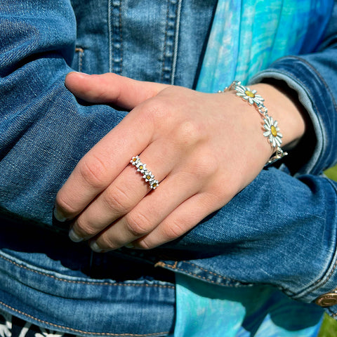 Daisies at Dawn 4-flower Enamel Ring in Sterling Silver