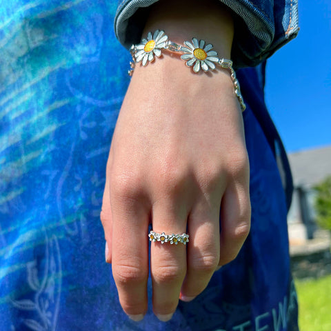 Daisies at Dawn 4-flower Enamel Ring in Sterling Silver