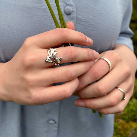 Bluebell 3-flower Ring in Whitebell Enamel by Sheila Fleet Jewellery