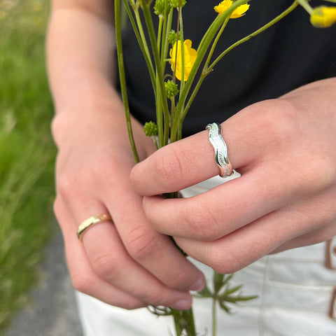 Sands of Time Ring in Crystal Enamel by Sheila Fleet Jewellery