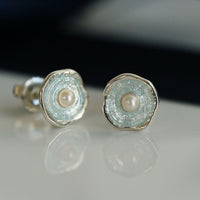 Lunar Pearl Petite Stud Earrings in Frost Enamel