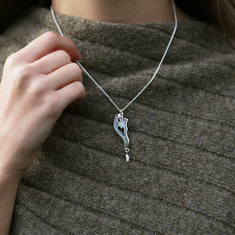 Sea Moss Baroque Pearl Pendant in Mill Sands Enamel by Sheila Fleet Jewellery