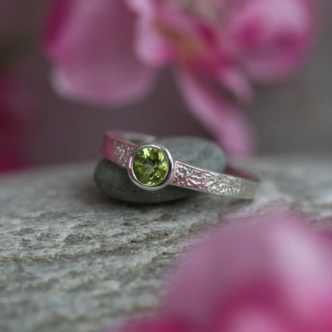 Matrix 5mm Peridot Ring in Sterling Silver by Sheila Fleet Jewellery