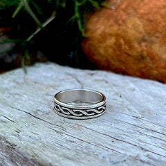 Pierowall Twist Celtic Ring in Sterling Silver by Sheila Fleet Jewellery