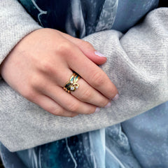 New Wave ‘Ocean’ Enamel Diamond Ring Set in 18ct Yellow Gold