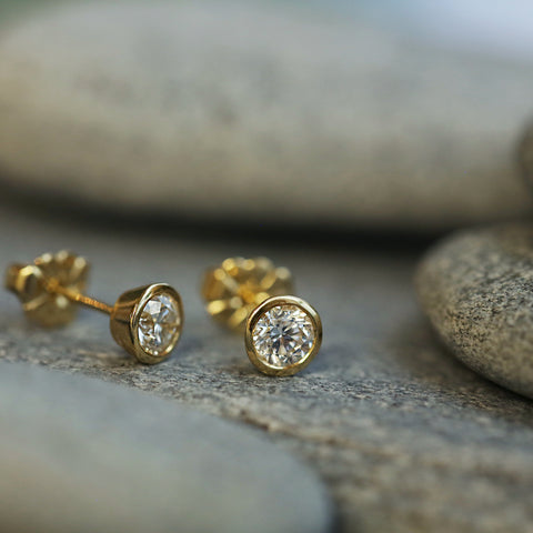 Diamond Solitaire Stud Earrings in 18ct Yellow Scottish Gold by Sheila Fleet Jewellery