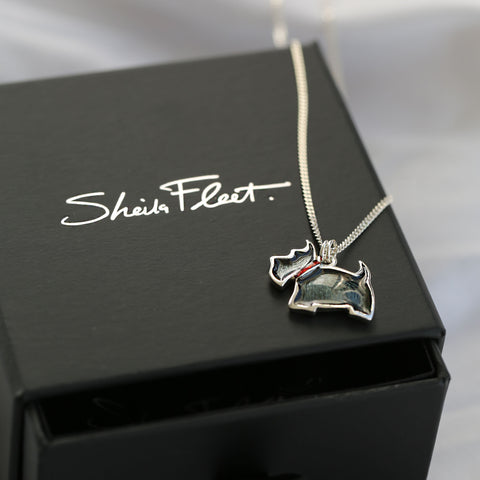 Scottie Dog Small Pendant in Reekie Black Enamel