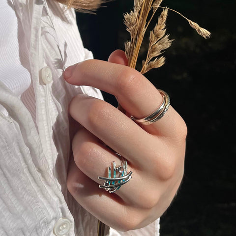 Matrix Embrace Ring in Sterling Silver