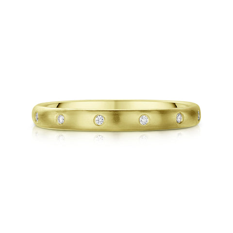 Traditional 12-diamond 3mm Wedding Ring in 18ct Yellow Gold by Sheila Fleet Jewellery