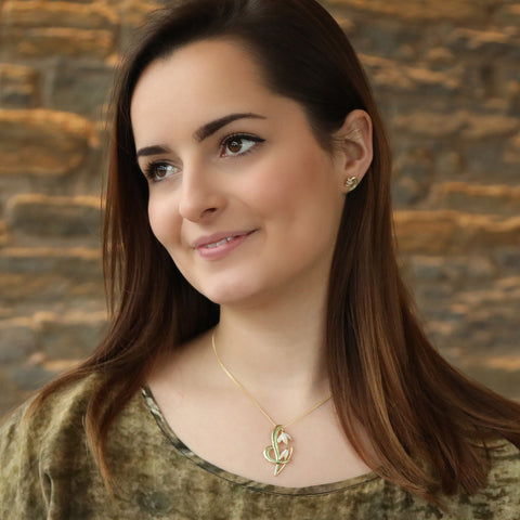 Snowdrop 18ct Yellow Gold Pendant in Opal White Enamel