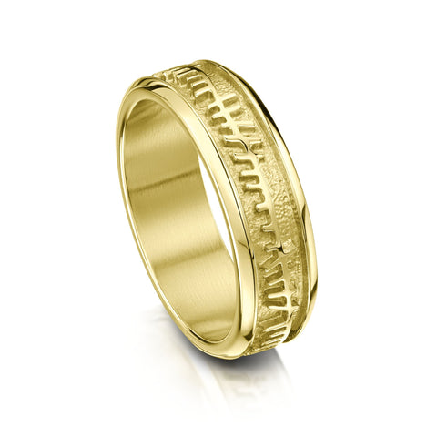 Skyran Ring in 18ct Yellow Gold by Sheila Fleet Jewellery